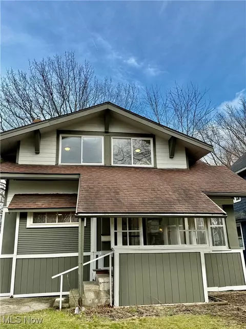 499 Elbon Ave, Akron, OH 44306