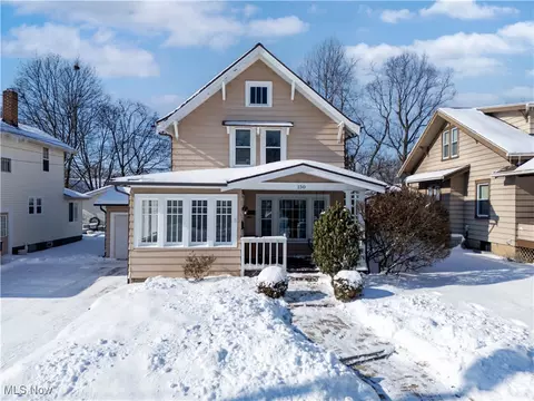 150 Ohio Ave, Wadsworth, OH 44281