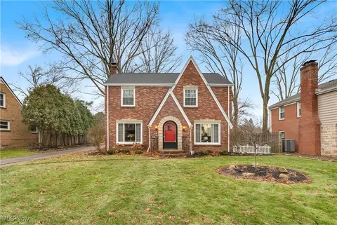 227 Wolcott Dr, Boardman, OH 44512
