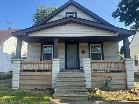 14910 Kingsford Ave, Cleveland, OH 44128