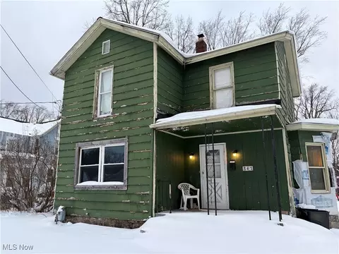 847 W 50th St, Ashtabula, OH 44004
