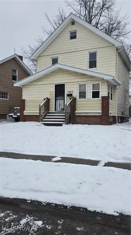 3669 E 112th St, Cleveland, OH 44105