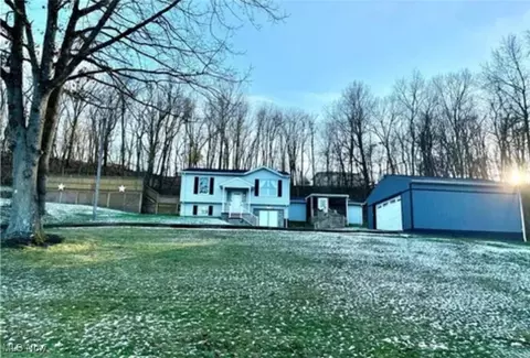47715 Lincoln St, East Liverpool, OH 43920
