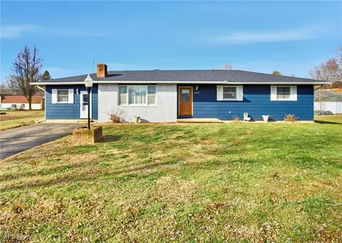 12475 2nd Ave, Trinway, OH 43842