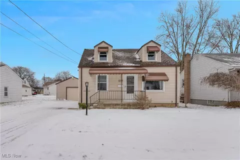 255 Bouquet Ave, Youngstown, OH 44509