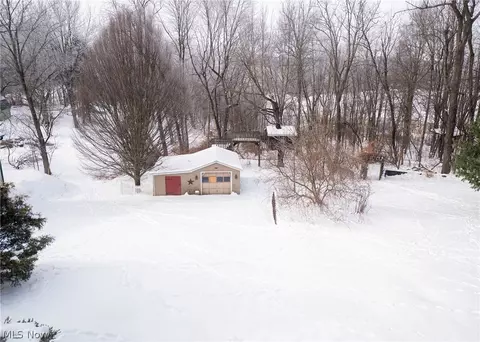 861 Cherry Rd NW, Massillon, OH 44647 photo 7
