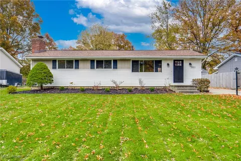 3901 Moreland Ave, Stow, OH 44224