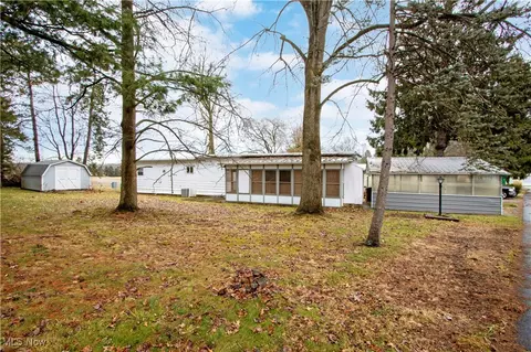 5852 Cleveland Rd #5, Wooster, OH 44691