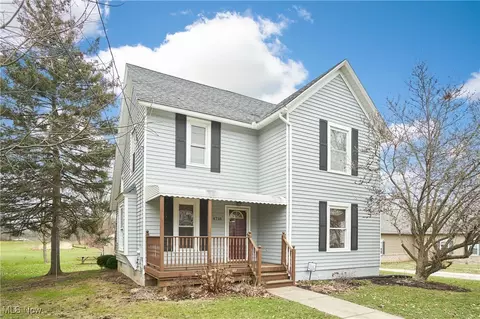 4718 Massillon Rd, North Canton, OH 44720
