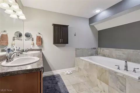 8060 Rainbow Dr, Concord, OH 44077 photo 30