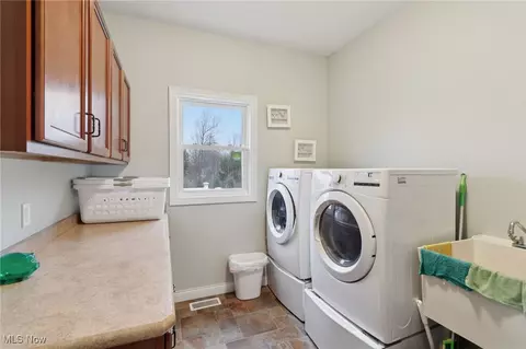 8060 Rainbow Dr, Concord, OH 44077 photo 21