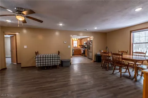 Entry Way - 2896 Alliance Rd, Rootstown, OH 44272 photo 3 of 4