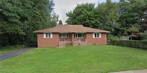 3351-3353 Mayfield Rd, Cleveland Heights, OH 44121