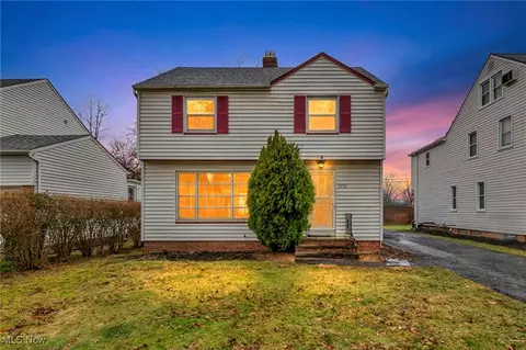 3753 Berkeley Rd, Cleveland Heights, OH 44118