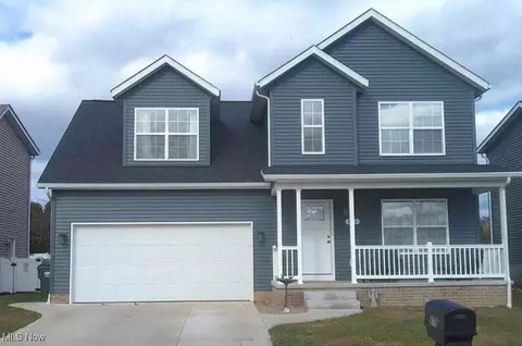 878 Liberty Ct SW, Massillon, OH 44647