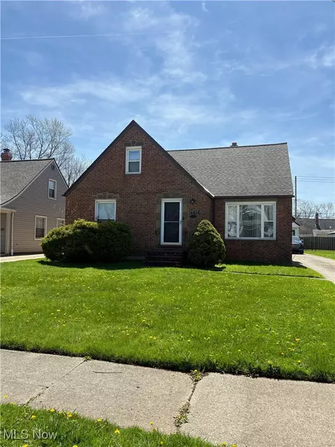 4218 Eastway Rd, Cleveland, OH 44121