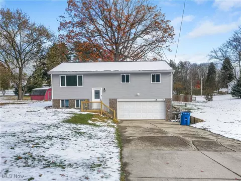 4553 March Ave, Liberty, OH 44505