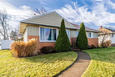 3203 Hetzel Dr, Parma, OH 44134 photo 21