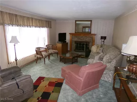 Living - 1407 Mcdowell St NE, Canton, OH 44721 photo 1 of 3