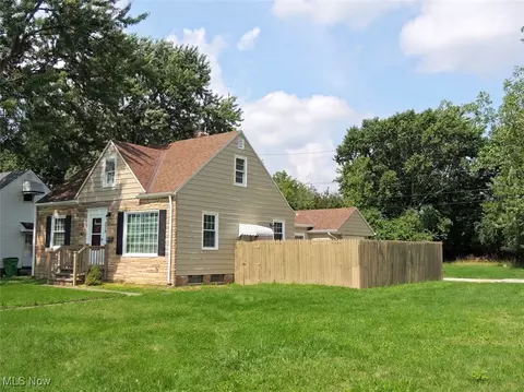 339 Grand Blvd, Bedford, OH 44146