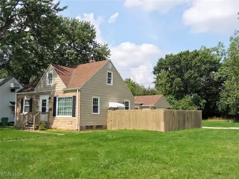 339 Grand Blvd, Bedford, OH 44146