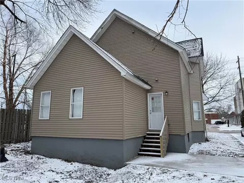 Exterior - 4211 Park Ave, Ashtabula, OH 44004 photo 2 of 4