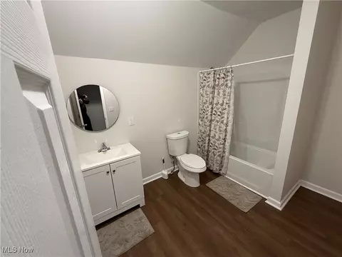 Bath - 4211 Park Ave, Ashtabula, OH 44004 photo 1 of 3