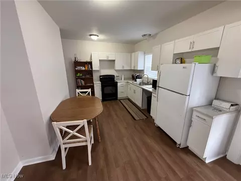 Kitchen - 4211 Park Ave, Ashtabula, OH 44004 photo 1 of 1