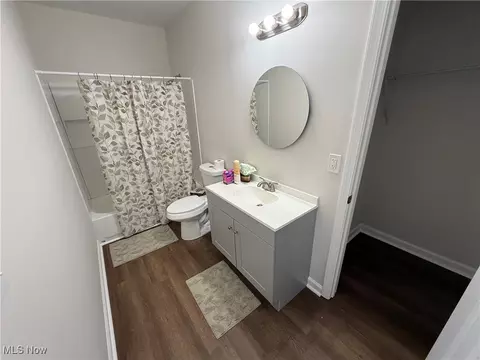 Bath - 4211 Park Ave, Ashtabula, OH 44004 photo 3 of 3