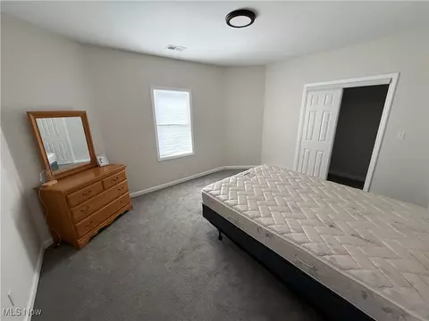Bedroom - 4211 Park Ave, Ashtabula, OH 44004 photo 5 of 6