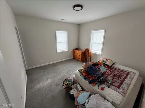 Bedroom - 4211 Park Ave, Ashtabula, OH 44004 photo 2 of 6