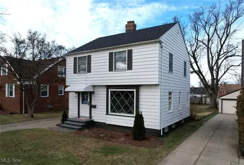 12013 Oak Park Blvd, Garfield Heights, OH 44125