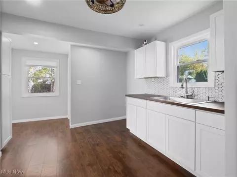 5231 Philip Ave, Maple Heights, OH 44137 photo 8