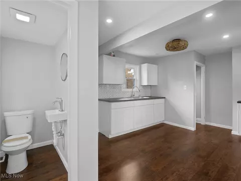 5231 Philip Ave, Maple Heights, OH 44137 photo 9