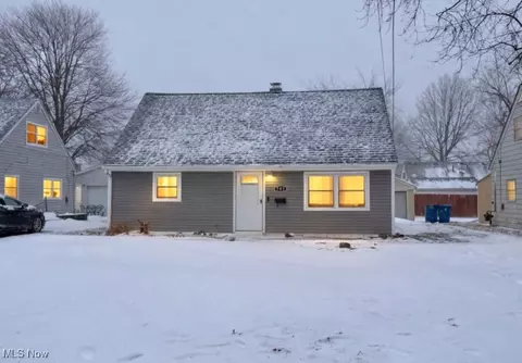 707 Vermont Dr, Lorain, OH 44052
