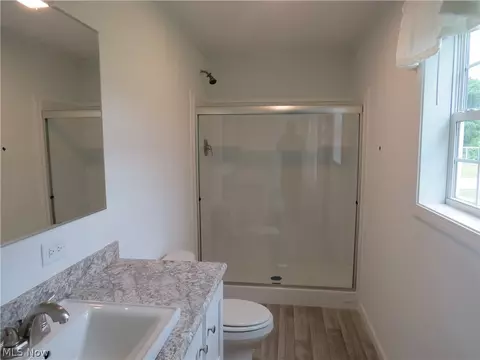Bath - 2665 Eagle Point Dr, Madison, OH 44057 photo 2 of 2