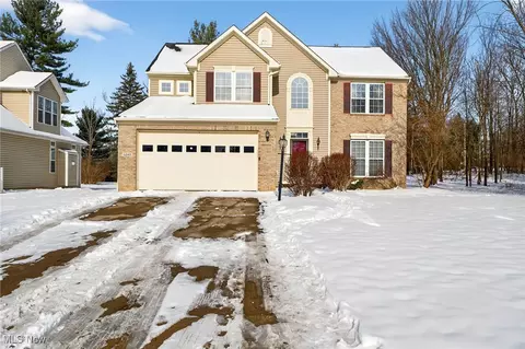 6240 Sparrowhawk Way, Bedford, OH 44146