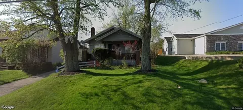 25910 Emery Rd, Warrensville Heights, OH 44128
