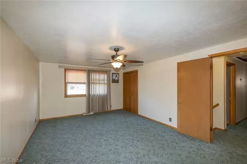 Bedroom - 490 Mapleview Dr, Seven Hills, OH 44131 photo 1 of 10