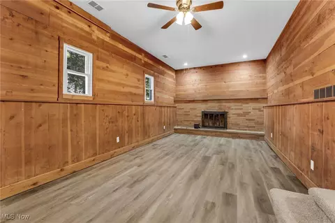8031 Munson Rd, Mentor, OH 44060 photo 16