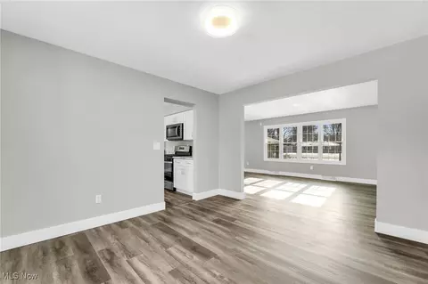 8031 Munson Rd, Mentor, OH 44060 photo 7