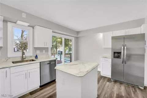 8031 Munson Rd, Mentor, OH 44060 photo 11