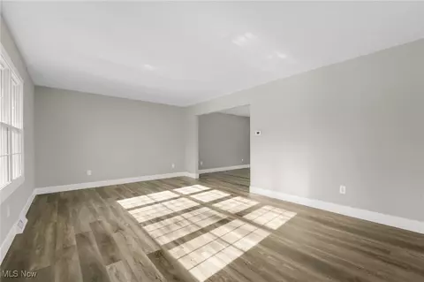 8031 Munson Rd, Mentor, OH 44060 photo 5