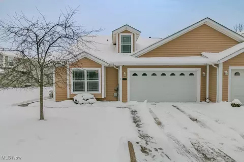 4922 Kennebank Ln, Medina, OH 44256