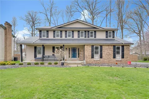 858 Squirrel Hill Dr, Boardman, OH 44512