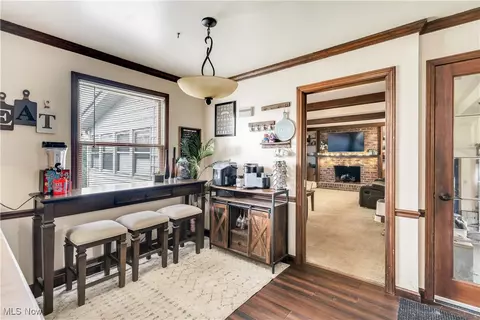 Entry Way - 858 Squirrel Hill Dr, Boardman, OH 44512 photo 1 of 5