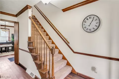 Entry Way - 858 Squirrel Hill Dr, Boardman, OH 44512 photo 4 of 5