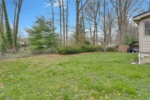 Exterior - 858 Squirrel Hill Dr, Boardman, OH 44512 photo 8 of 8