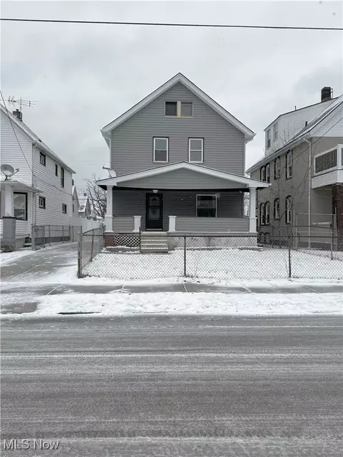 2191 W 100th St, Cleveland, OH 44102