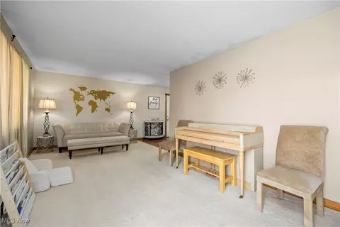 2108 E 41st St, Lorain, OH 44055 photo 3